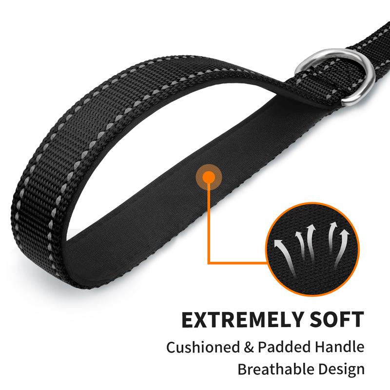 Soft breathable padded handle of Furlyn heavy duty dog leash